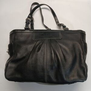 Coach Black Leather Tote Bag - Classic Everyday Shoulder Bag